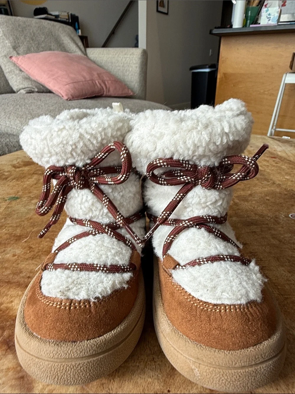 Old Navy Plush Sherpa Alpine Boots in Cream